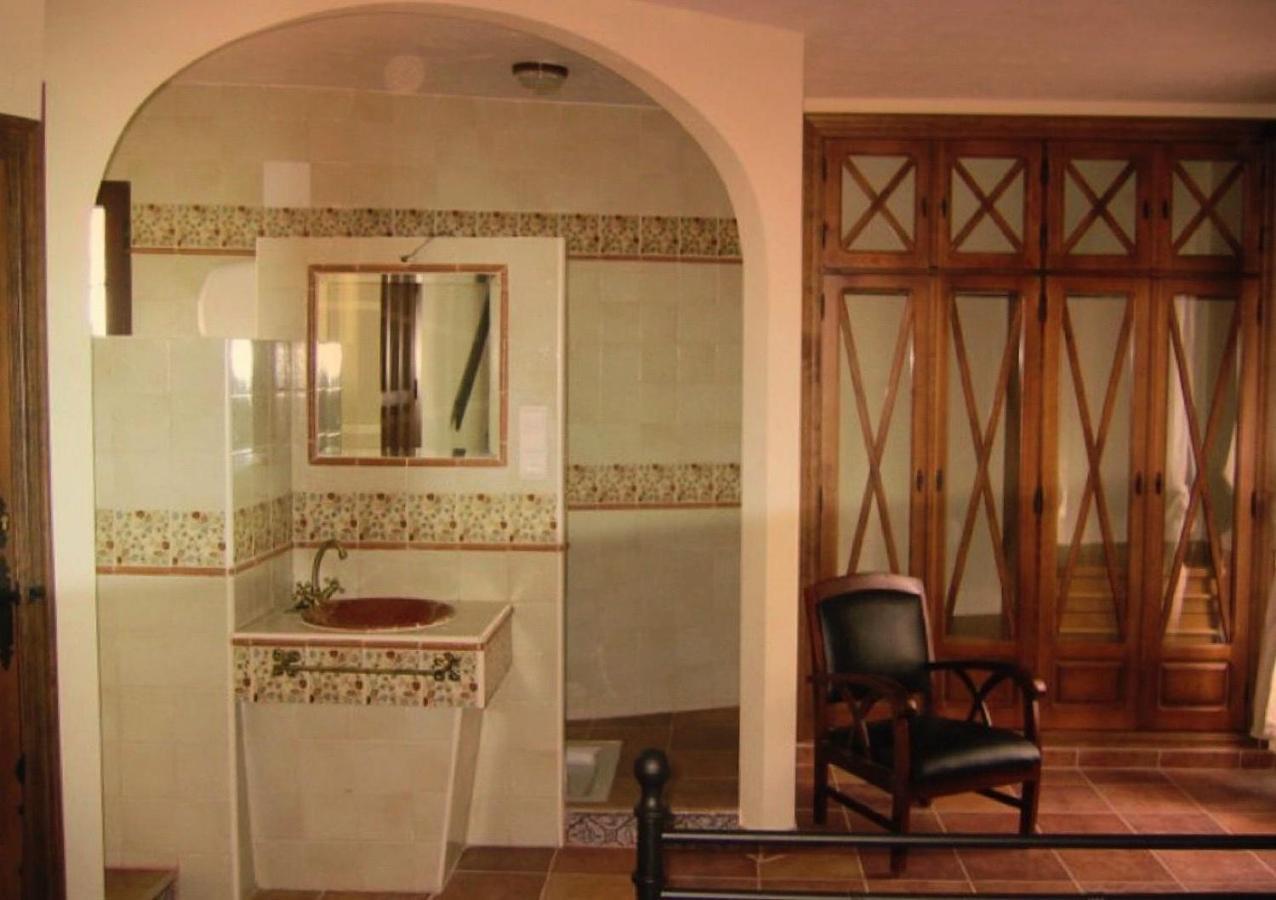 Casa Rural Lares Касас-де-Дон-Педро Экстерьер фото