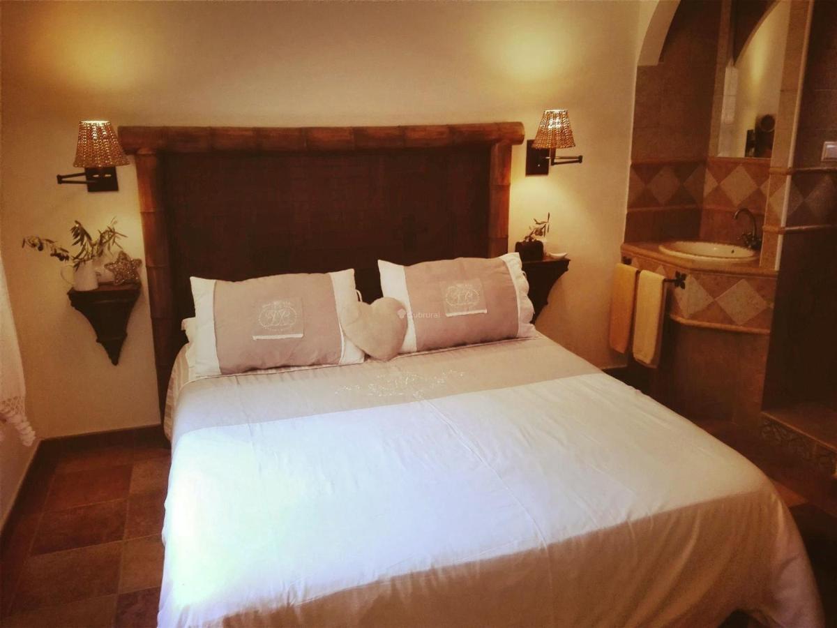 Casa Rural Lares Касас-де-Дон-Педро Экстерьер фото